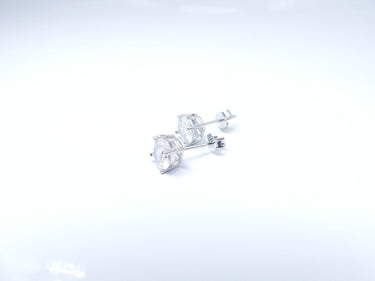 Round 5mm White Gold Stud Earrings